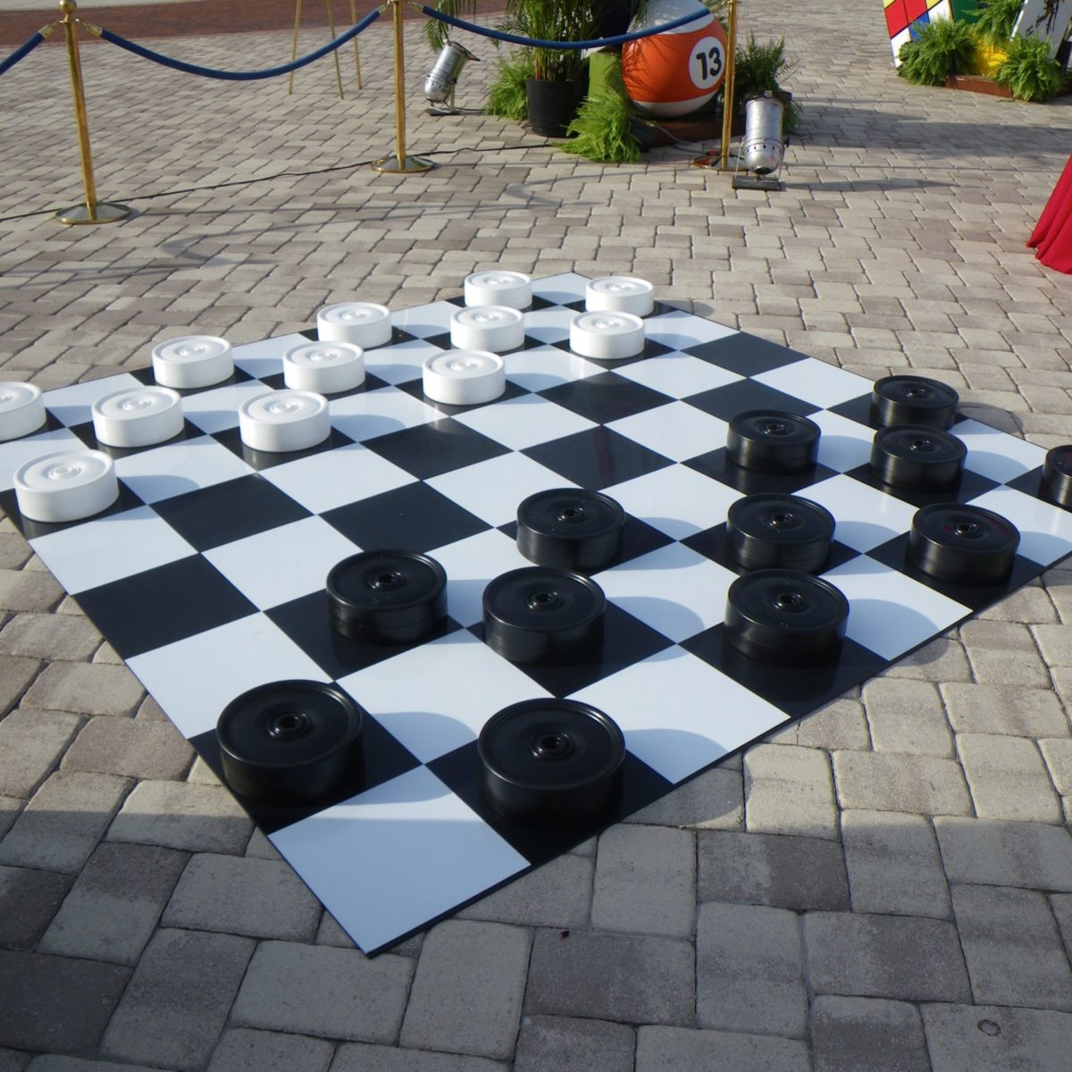 GIANT CHECKERS BOARD SET, Magic Special Events