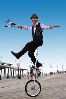 Juggler-Unicyclist-Boardwalk